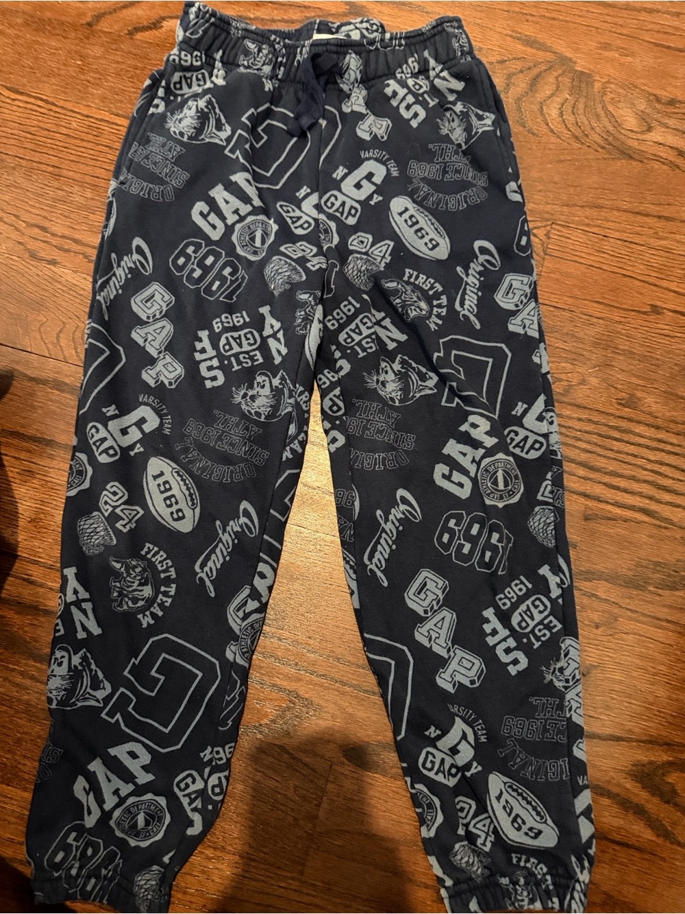 GAP Black Logo-Print Hoodie & Joggers Set